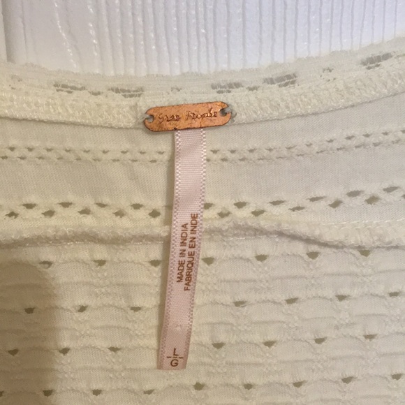 Dress- D1001 - Picture 4 of 6